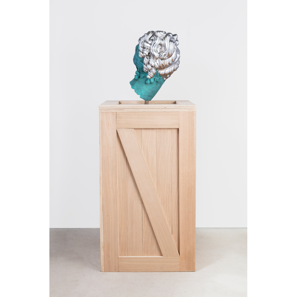 <a href="https://ueshima-collection.com/en/artist-list/7" style="color:inherit">DANIEL ARSHAM</a>:Bronze Stainless Steel Venus Italica Bust